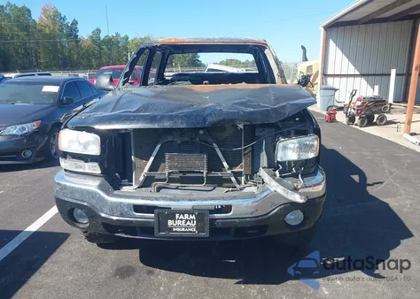 2004 GMC Sierra 1500 Sle z USA, uszkodzony, nr VIN 2GTEK13T841400376